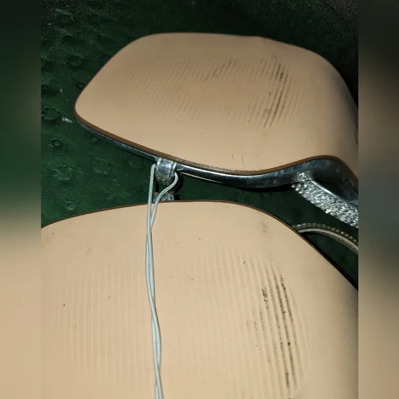 Steve Madden Double strap silver rhinestone heels. Sz 10. New 3" - Picture 2 of 4